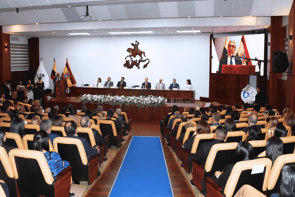 Sesión Solemne por el 64 aniversario de SOLCA Loja